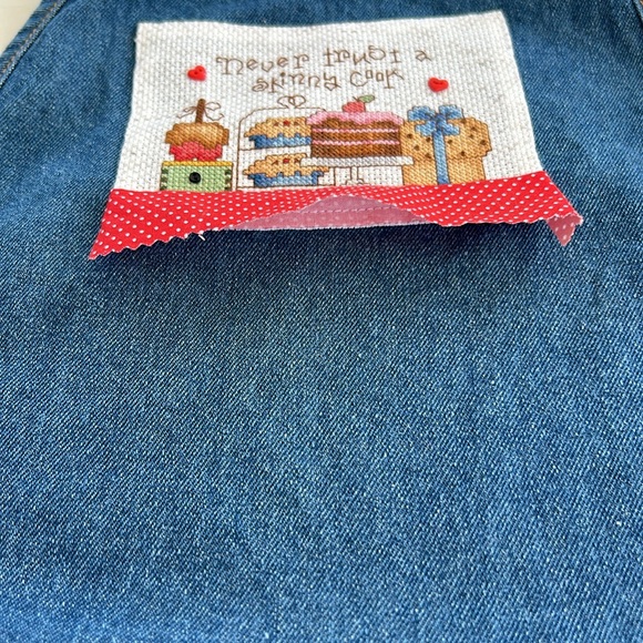 Never Trust A Skinny Cook Handmade Denim Apron NWOT Get Ready For Barbecue - Picture 5 of 14